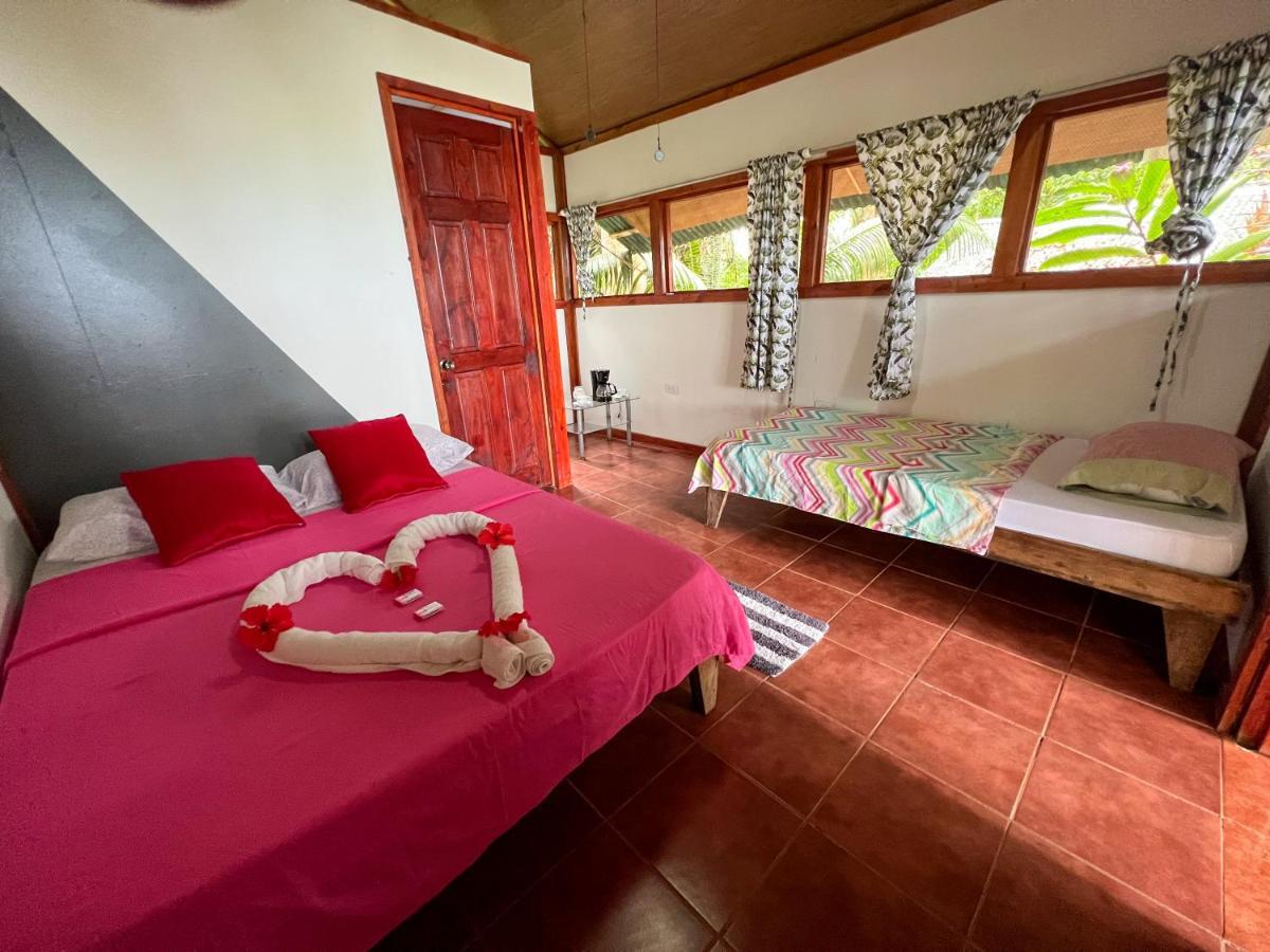 Corcovado Adventures Hostel Drakes Bay Buitenkant foto