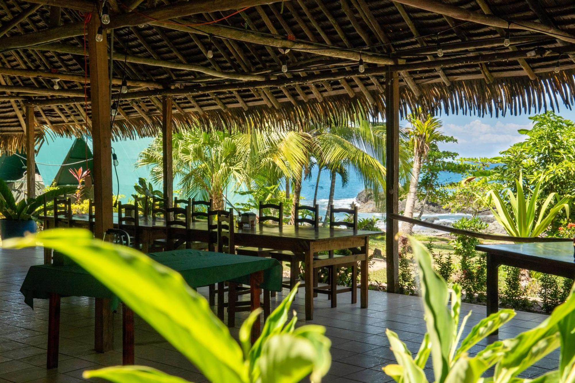Corcovado Adventures Hostel Drakes Bay Buitenkant foto
